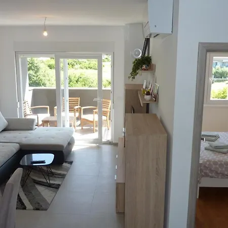 Apartment Jere With Private Parking Zadar Exterior photo